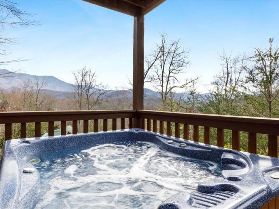 Breathtaking Views Of The Smokies, 3 Mins To Gatlinburg Villa Eksteriør bilde