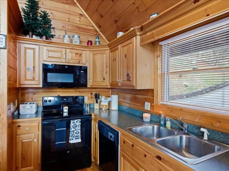 Breathtaking Views Of The Smokies, 3 Mins To Gatlinburg Villa Eksteriør bilde